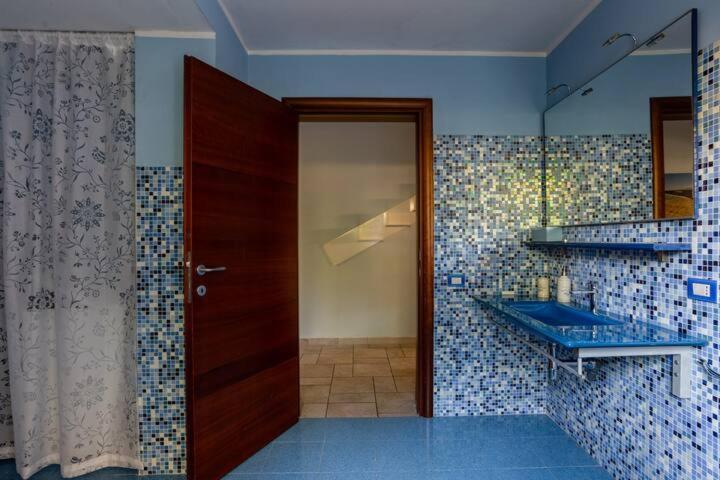 Appartamento Fronte Mare Con Parcheggio Privato 佩斯卡拉 外观 照片